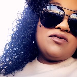 Meet your Posher, Dianna